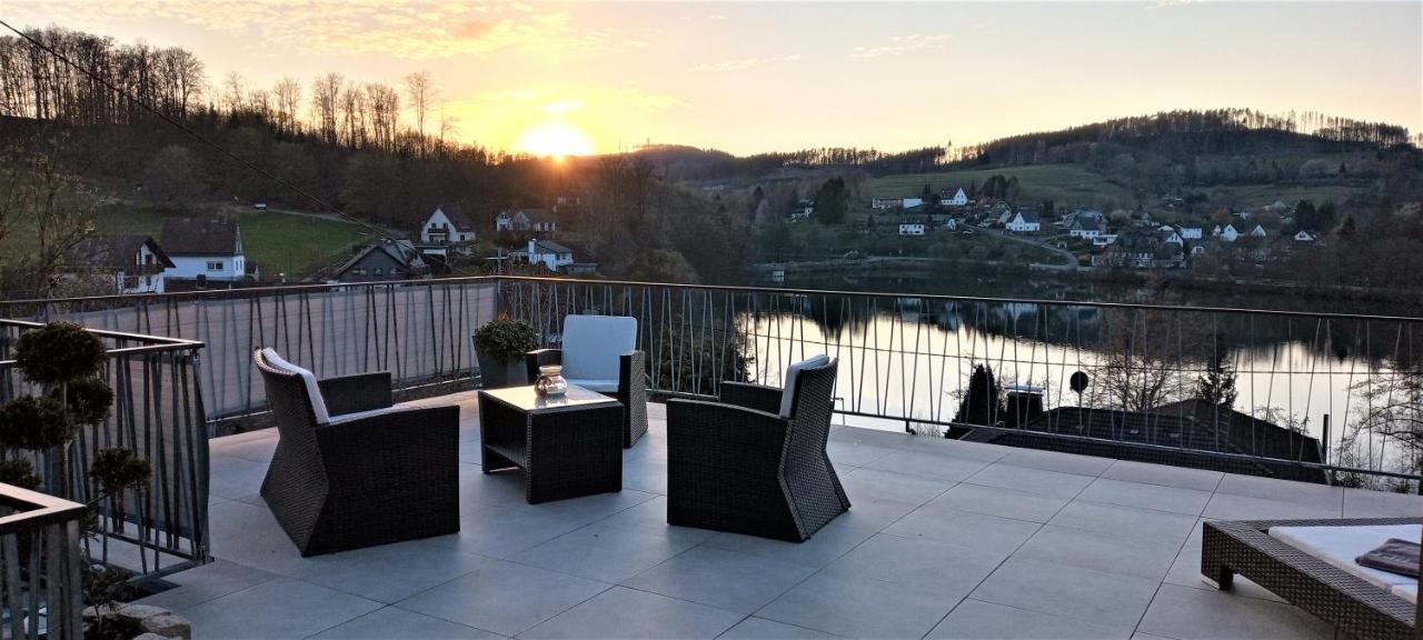 Seeblick-Ferienwohnung Im "Ferienhaus Agger-Blick" Mit Traumhafter Sonnen-Terrasse, Sauna, E-Kamin & Kajak 굼머스바흐 외부 사진